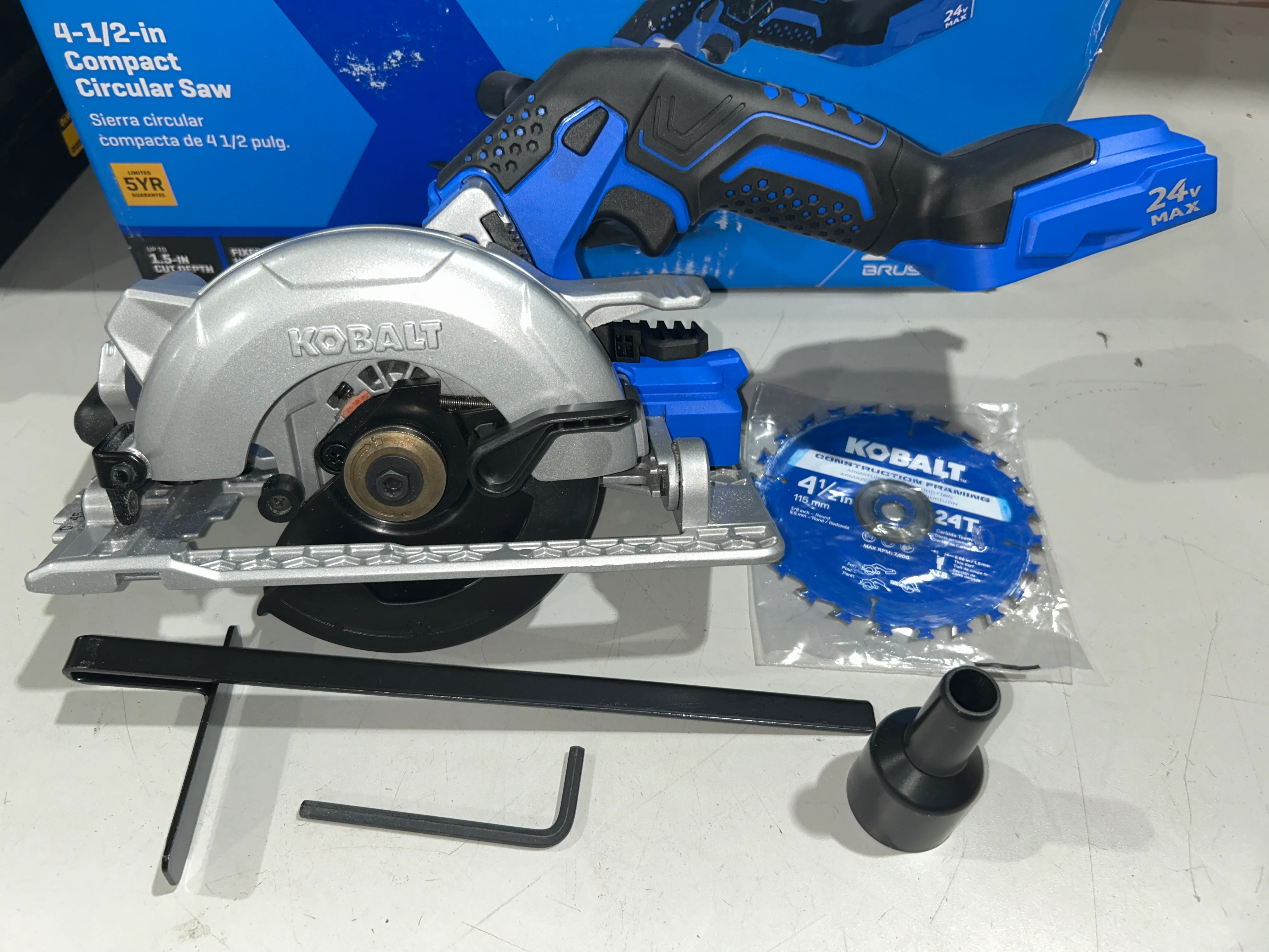 Kobalt 24-volt 4-1/2-in Brushless Cordless Circular saw (USED) - Image 4