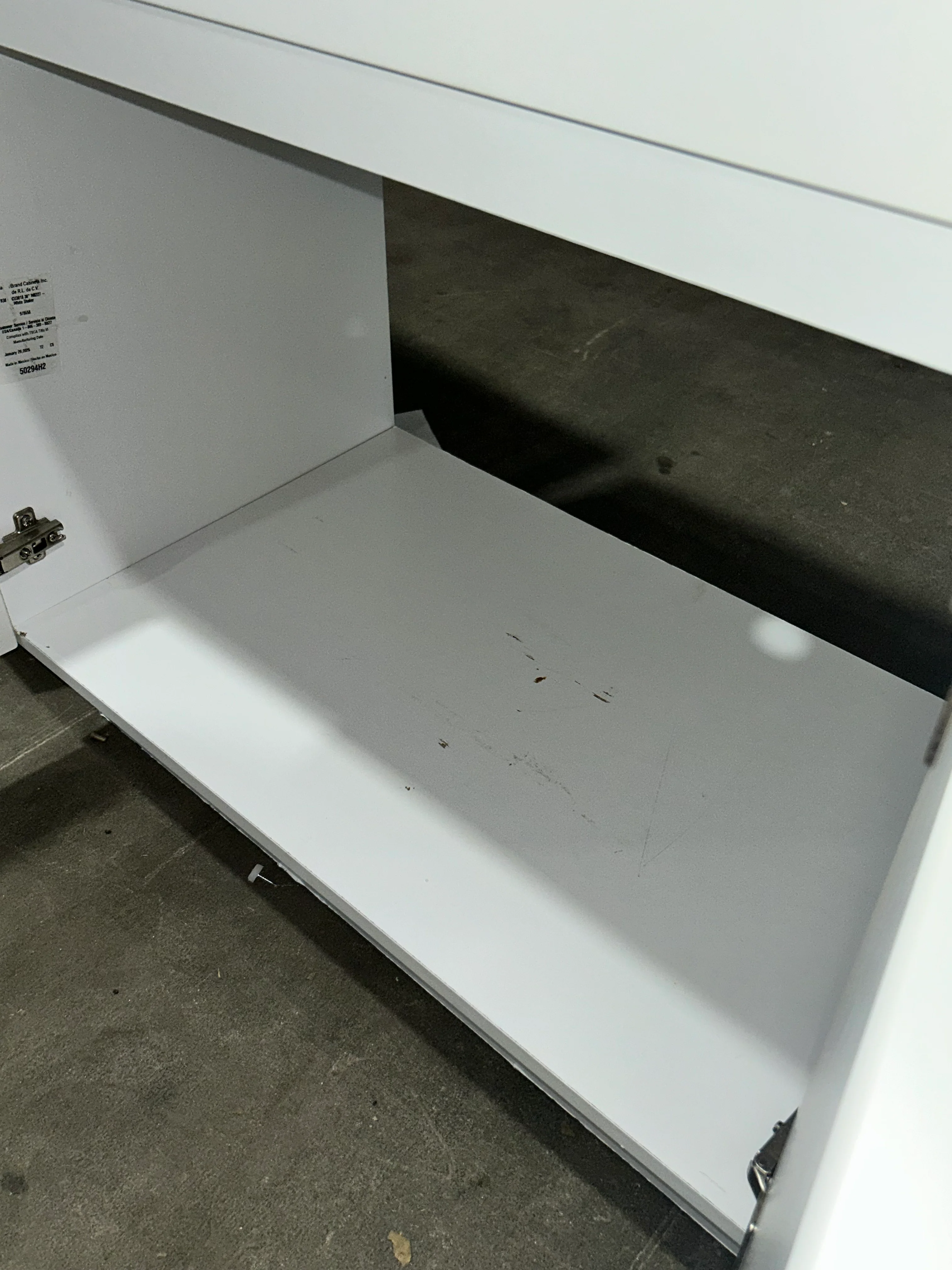 Project Source Dover 30-in True White Single sink Bathroom Vanity with White Cultured marble Top (damaged) - Image 5